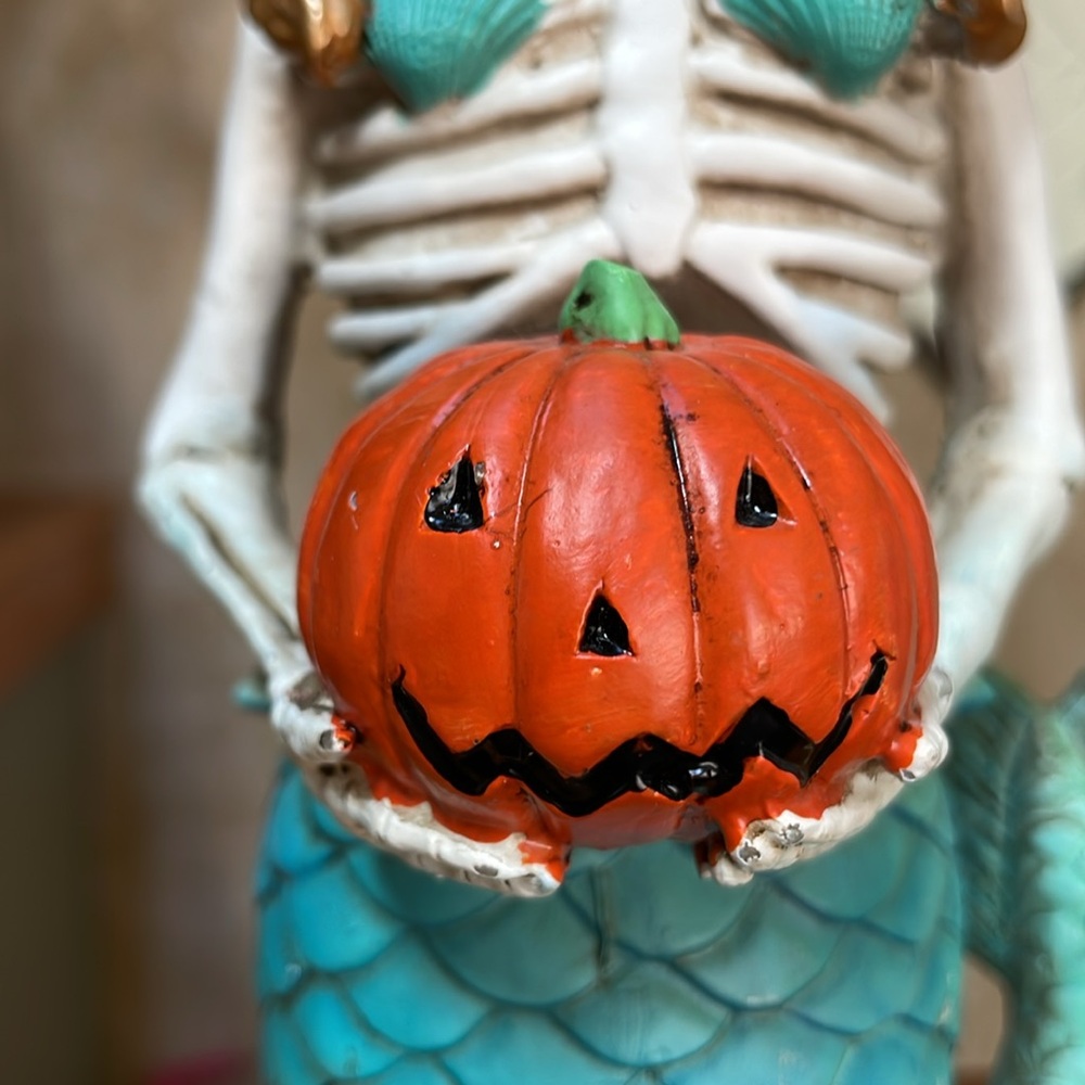 Dia de Los Muertos Day of the Dead Skeleton Mermaid Jack O Lantern Figurine - Picture 6 of 12